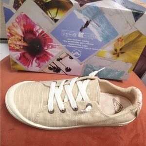 🤎New🤎Roxy Light tan Sneaker’s 🤎C